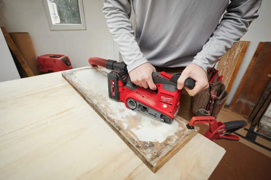 MILWAUKEE M18FBTS75 552X FUEL BANDSCHUURMACHINE